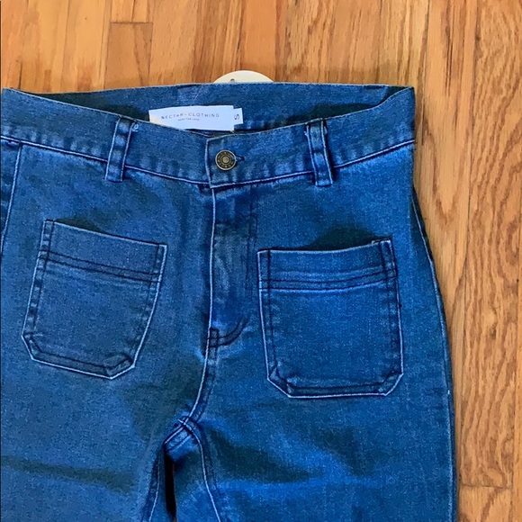 Med Wash Kick Flare Jean - Picture 2 of 4